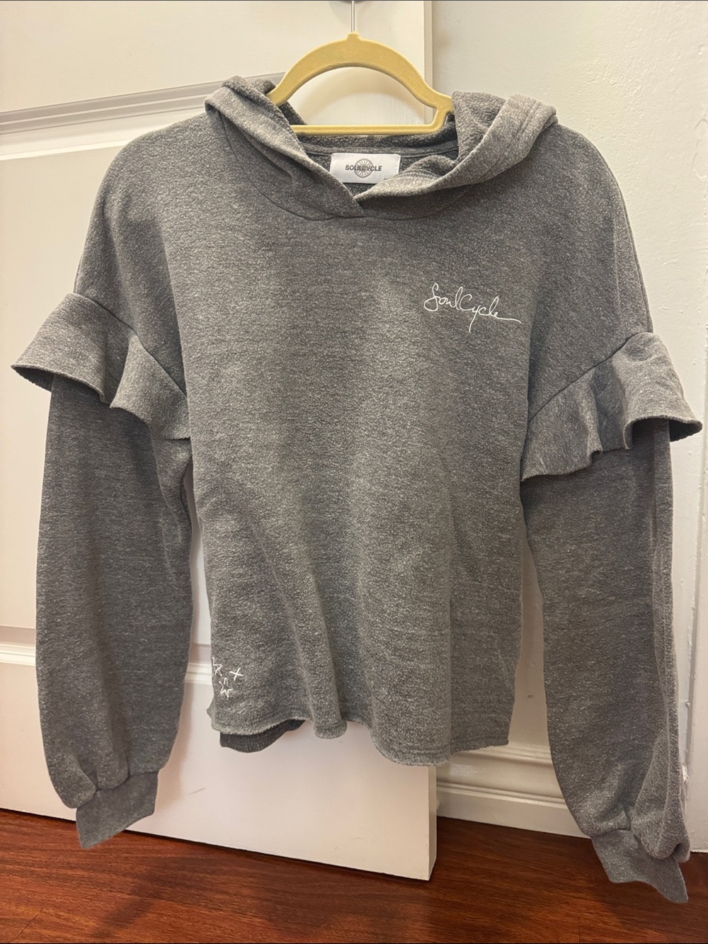 soulcycle Gray Ruffle-Sleeve Hooded Sweatshirt, size Medium